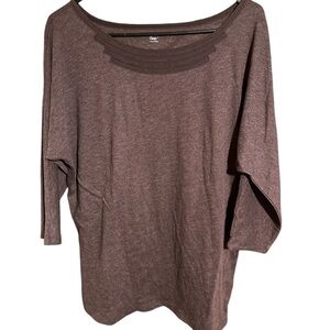 5/$25 women’s gap top